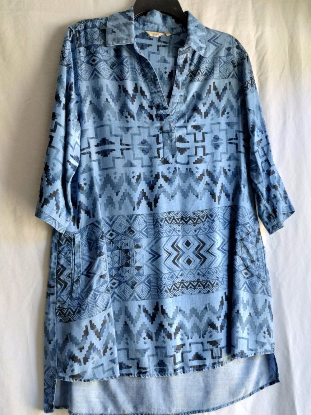 SOFT SURROUNDINGS Blue IKAT 3/4 Sleeve 1/2 Button TUNIC Style DRESS Sz M/L (?)